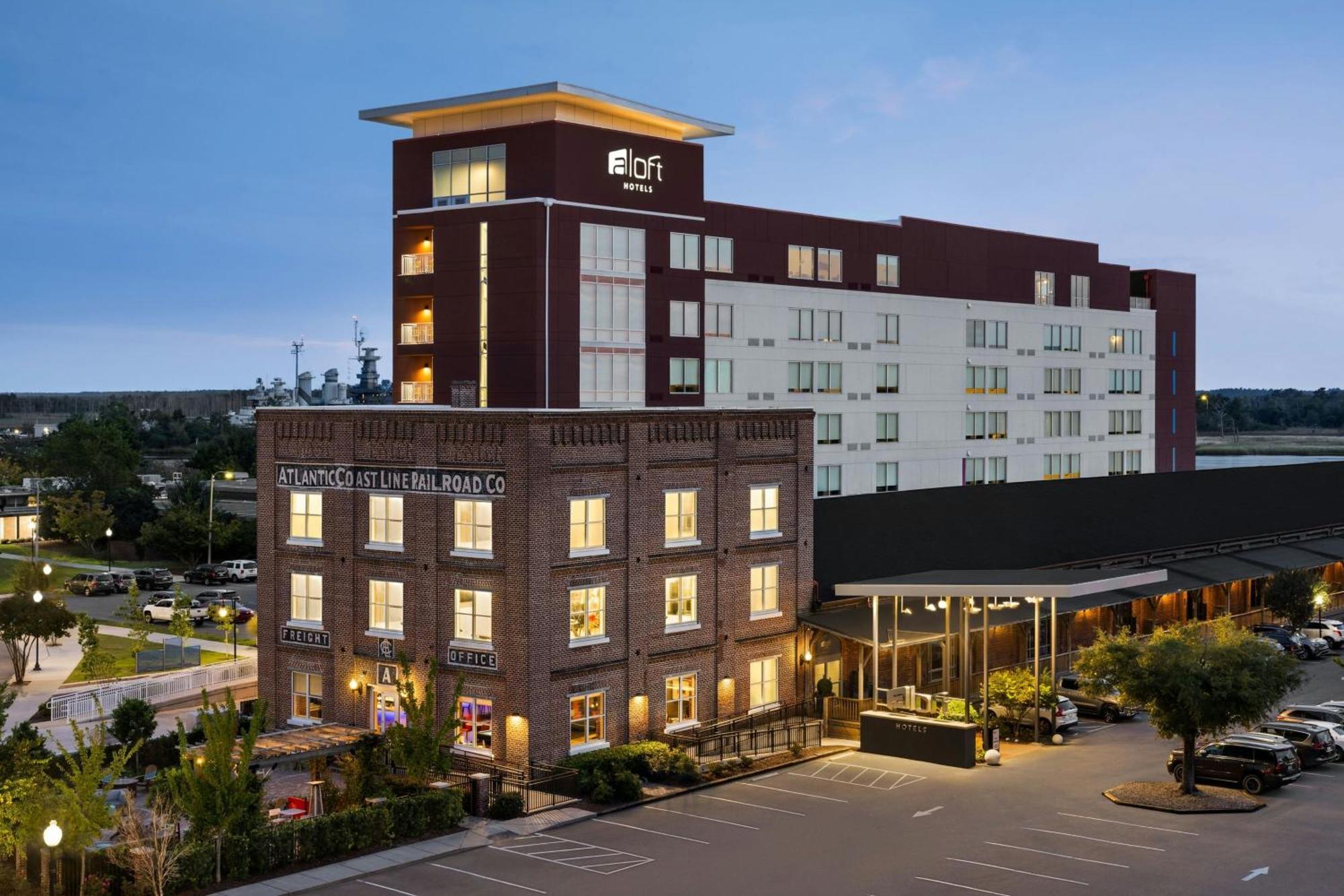 Hotel Aloft Wilmington At Coastline Center Exterior foto