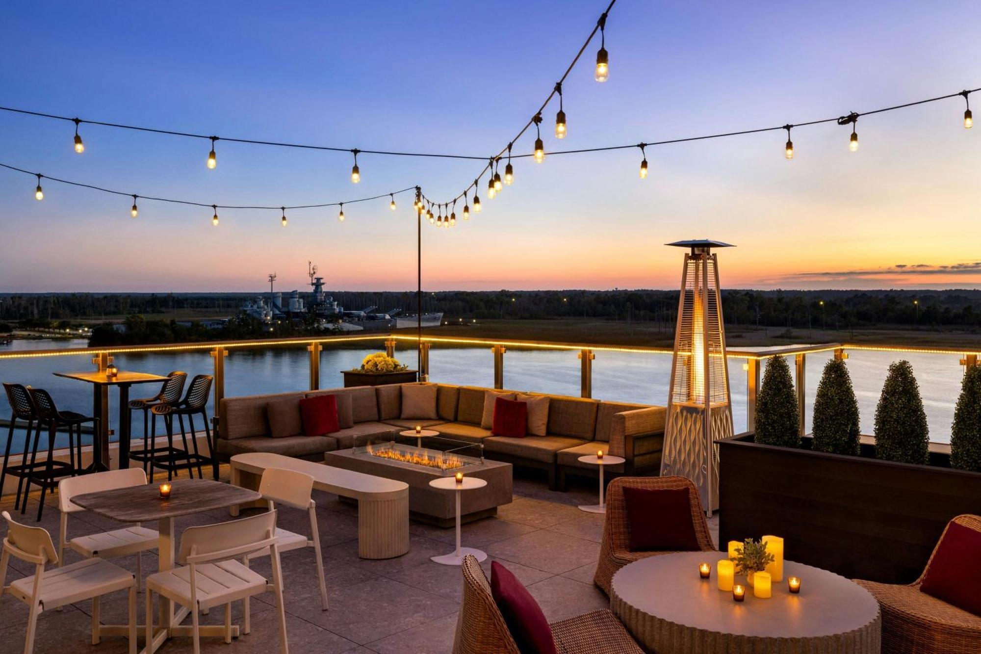 Hotel Aloft Wilmington At Coastline Center Exterior foto