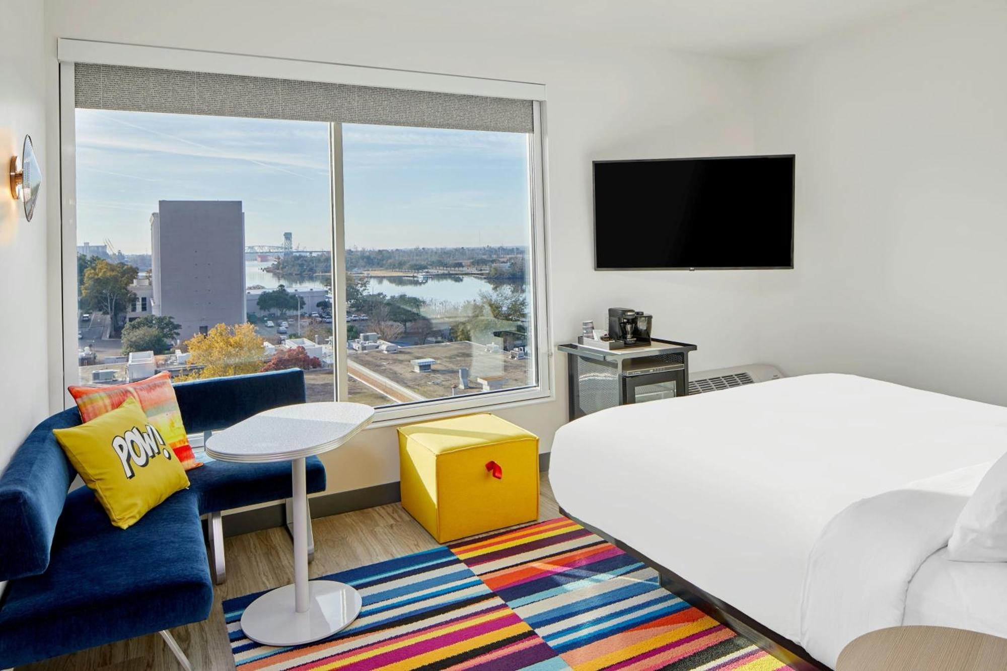Hotel Aloft Wilmington At Coastline Center Exterior foto